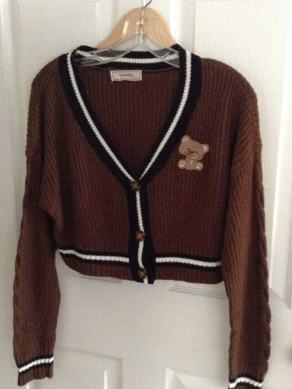 No Comment, LA Cropped Cardigan "M" Drop Shoulders Varsity Stripes Y2K TeddyBear